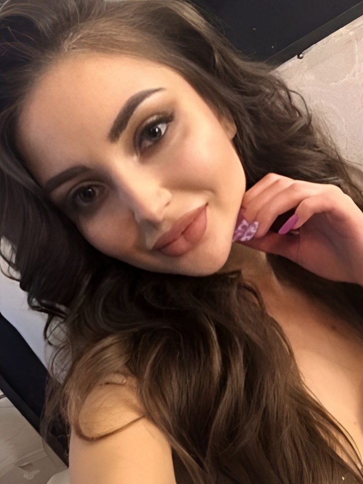 Доминика привлекательная девушка из Вязников цена от 10000 руб