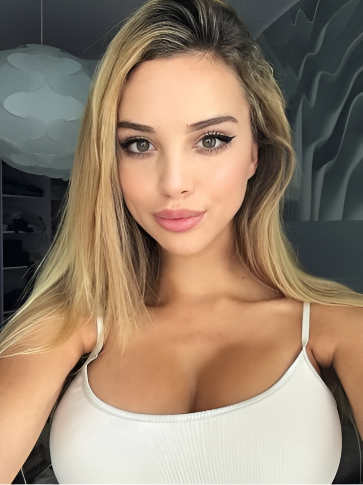 Майя привлекательная девушка из Вязников цена от 4000 руб