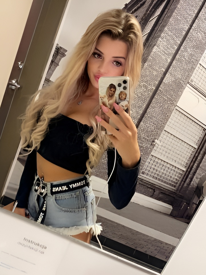 Роксана привлекательная девушка из Вязников цена от 3000 руб